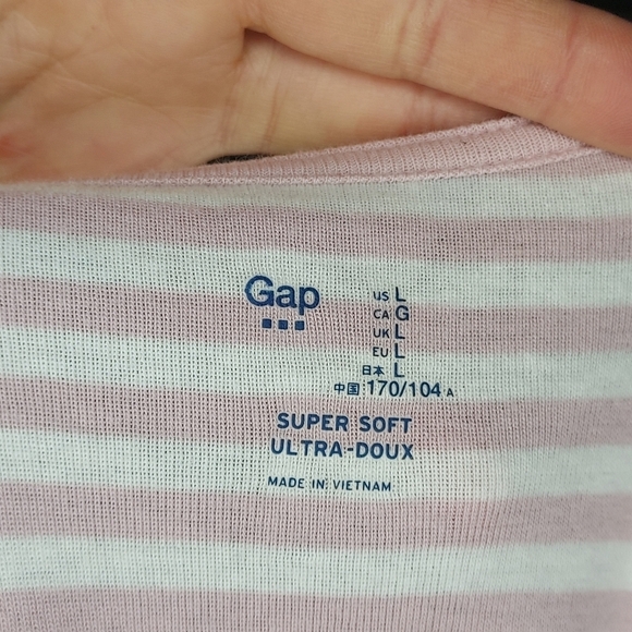 GAP lot of 2 tees long sleeve luxe soft white & black, pink & white stripes M L - Picture 12 of 14